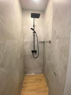 Mirror Apartments - 7