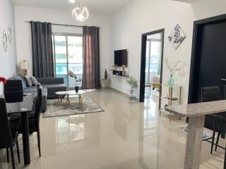 HOLIDAY NEST at Dubai Marina - Dubai - 1