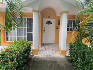 Villa de Ali in Palma real - 7