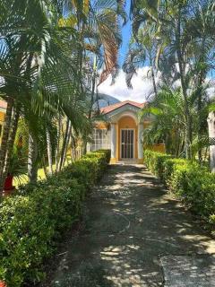 Villa de Ali in Palma real - 1