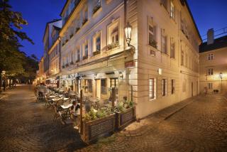 Hotel At the Golden Scissors - Praga - 0