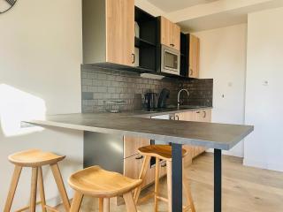 Style Loft Chic : T2 avec Chambre Parentale -Top Séjour Arras - Arras - 8