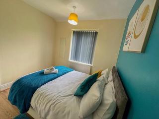HILLTOP PLACE SUITES , Parkway M1 J33 - Sheffield - 5