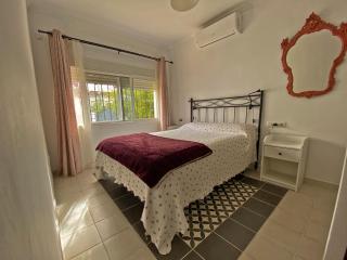 Casa céntrica con bonito jardín con 3 dormitorios - Aracena - 8