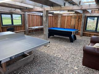 Willow Straw Bale Cabin - - 1