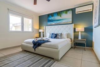 Affordable family apartment only 350 yards from Eagle Beach - 2