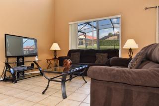 Cozy Home w Private Pool, Spa in Gated Resort near Disney -130 - Davenport - 4