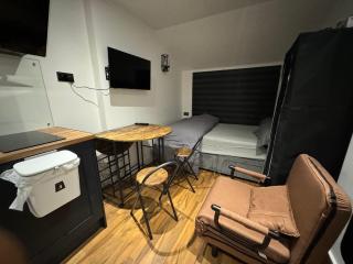 Mathews Den - Thamesmead - 4