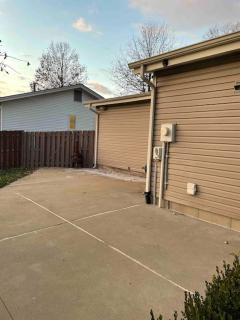 Cozy centrally located home. - Ballwin - 2