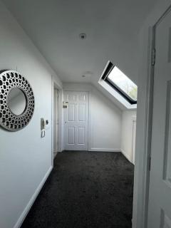 Seaside Serenity: Modern Flat - Bangor - 4