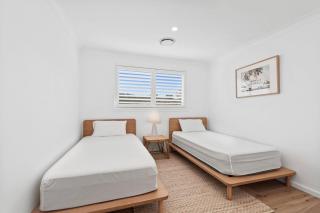 3 White Sands - Surf Beach - 2