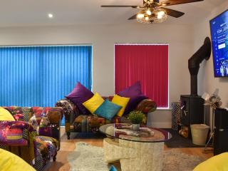 Merriman Lodge - Street - 8