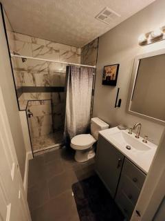 Recently Renovated Condo! - Athens - 1