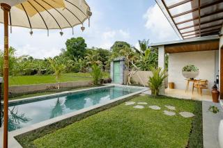 Suarga Loka Ubud Villa - Ubud - 0