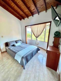 Charming villa near to Medellín Metro and malls - Copacabana - 4