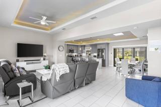 Oasis Of The Cape - Cape Coral - 8