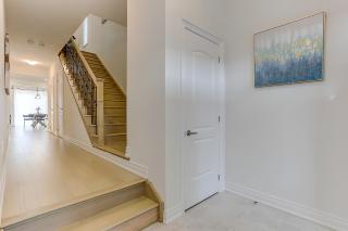 Swan-Lake Luxury Home,Deluxe King size bed WiFi TV - Richmond Hill - 3