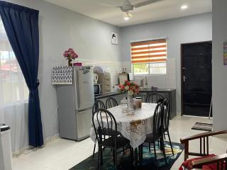 Homestay Warisan Abang Tam - Kepala Batas - 6