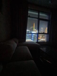 BIG 1 Bedroom Apartment Direct Burj Khalifa and Canal View - Dubai - 8