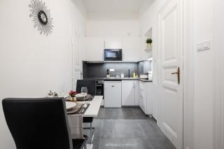 Stellar Dwell Apartment - Budapest - 1