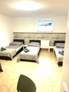 Hostel 24 Miejsca Parkingowe Noclegi Pracownicze. - Gorzów Wielkopolski - 7