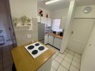 Uvongo Square 2 - Margate - 6