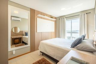 Apartamento 3 QUARTOS com VISTA MAR DESLUMBRANTE, ar-condicionado, Wi-Fi, cozinha completa, Condomínio Home Club com PISCINA, SAUNA, ACADEMIA, quadra de esportes playground infantil, salão de jogos e mini mercado a 40m da PRAIA e 1400m do Beto Carreiro - Penha - 4