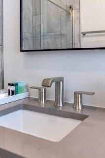 3 Bdrm 3 Full Bath Tower View walk up - Cincinnati - 4