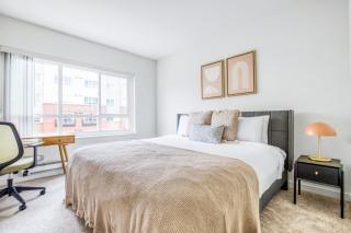 Downtown Bellevue 2BR w WD Storage nr Shops SEA-318 - Bellevue - 3