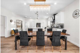 Bold Bright 4BR3.5FULL BATHS Near Riverwalk Dtown - San Antonio - 5