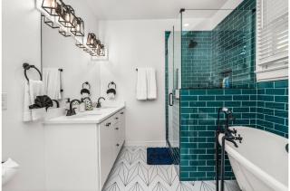 Bold Bright 4BR3.5FULL BATHS Near Riverwalk Dtown - San Antonio - 1