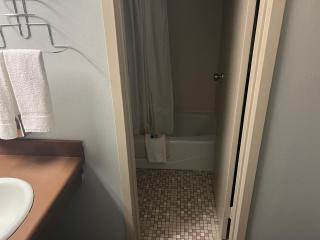 The Ridge Motor Inn - 6