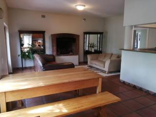 Restful Tree House in Little Mowbray - Cape Town - 6