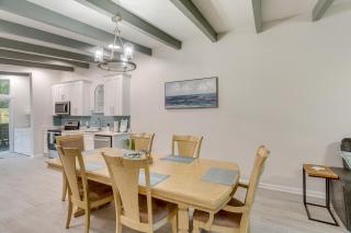 Bright Jekyll Island Home with Deck Less Than 1 Mi to Beach - Jekyll Island - 5