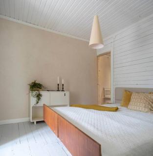 Tunnelmallinen kaksio hirsitalossa - 2