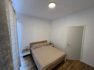 Thyamis Apartment - 5