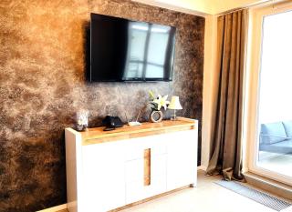 Royal Suite, 50 meters to beach, 10th floor, beautiful view, Baltic Best - Dziwnówek - 4