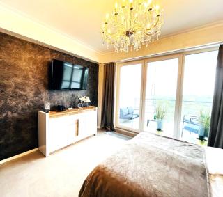 Royal Suite, 50 meters to beach, 10th floor, beautiful view, Baltic Best - Dziwnówek - 7