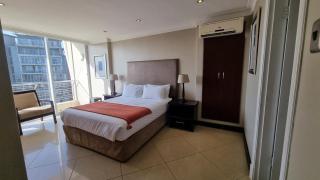 Accommodation Front - Sophisticated 6 Sleeper with Stunning Views - Durban - 6