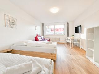 RAJ Living - 2 or 3 Room Apartments - 15 Min zur Messe DUS & 10 Min Old Town DUS - Düsseldorf - 5