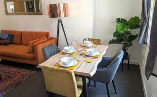 Beautiful Modern Coventry City Centre Apartment - 4