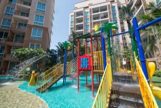 Atlantis Condo Resort Pattaya - 4