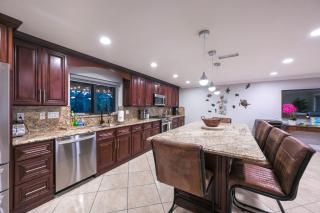 Tropical Naples Hideaway - 1 Mi to Beaches! - Naples - 2