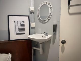 GRAYHAUS Guest House - Petaling Jaya - 9