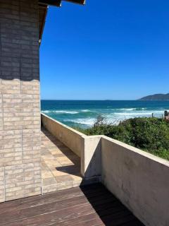 Casa pé na areia no Campeche - Florianópolis - 1