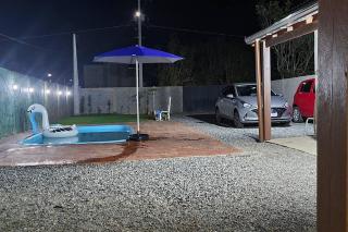 linda casa com piscina única no terreno - Guaratuba - 2