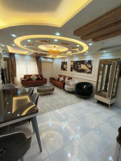 شقة واسعة مريحة بكافة الامكانيات والفرش الحديث في المهندسين قريب من النيل والمتحف وجامعة الدول - Il Cairo - 0