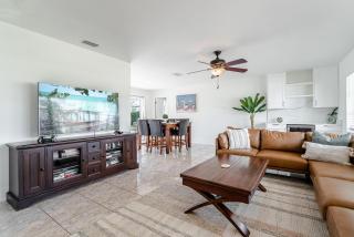 Direct Gulf Access Pet Friendly Villa with Heated Pool & Kayaks - Villa Baja - Roelens Vacations - 4