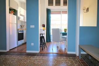 Spacious & Fully Equipped 3 Bedroom Apartment Near Sagrada Familia Sleeps 5 - Barcelone - 2