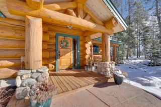 Fraser Chalet with Hot Tub and Mountain Views - 9